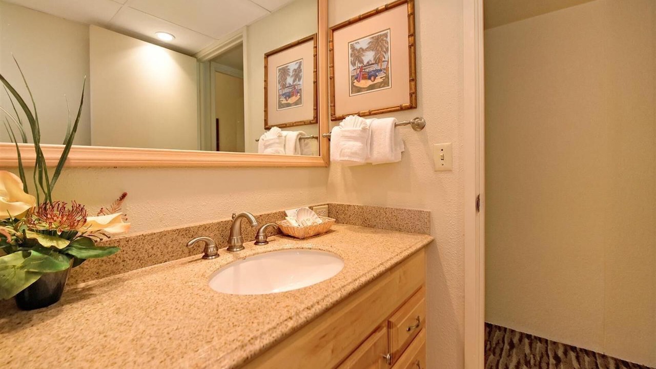 Photo of Bathroom in Honokowai