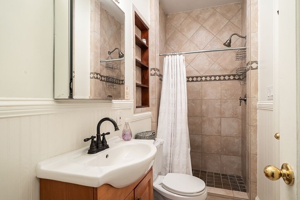 Photo of Bathroom in North Buckhead