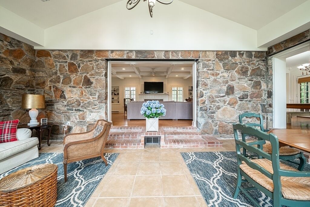 Photo of Livingroom in North Buckhead