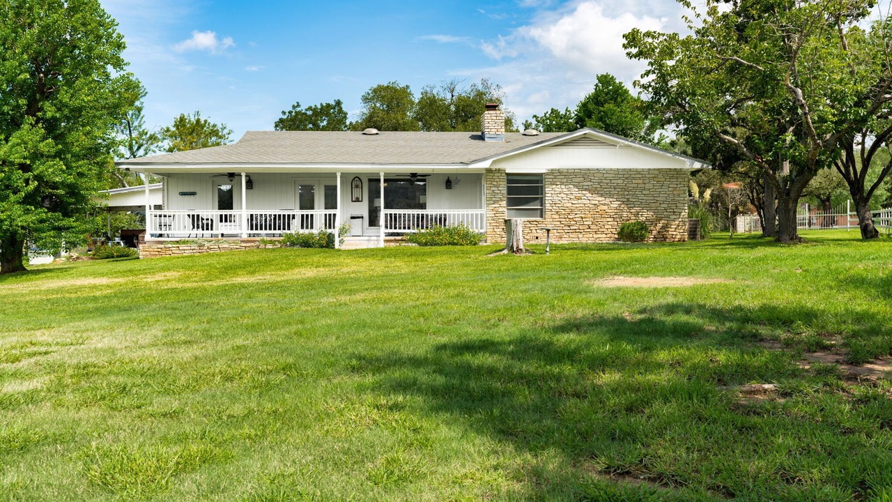 Photo of Outdoor in Burnet