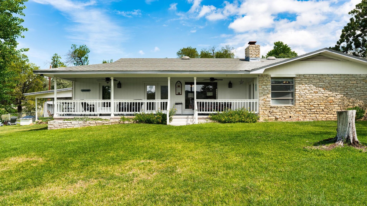 Photo of Outdoor in Burnet