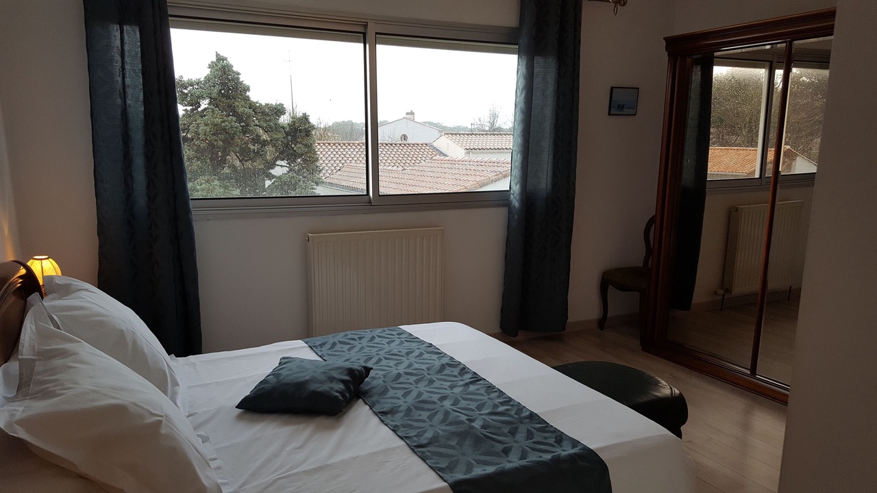 Photo of Bedroom in Saint-Vincent-sur-Jard