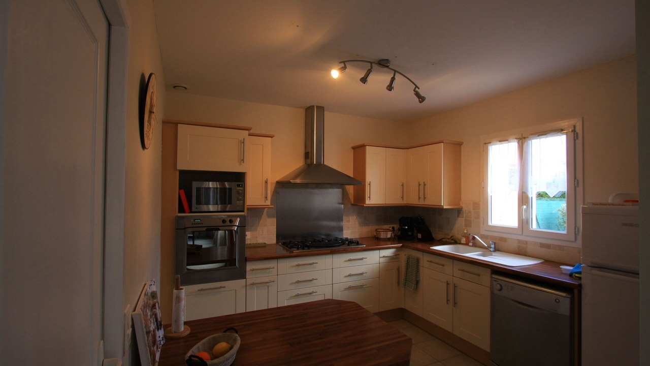 Photo of Kitchen in Saint-Quentin-la-Poterie