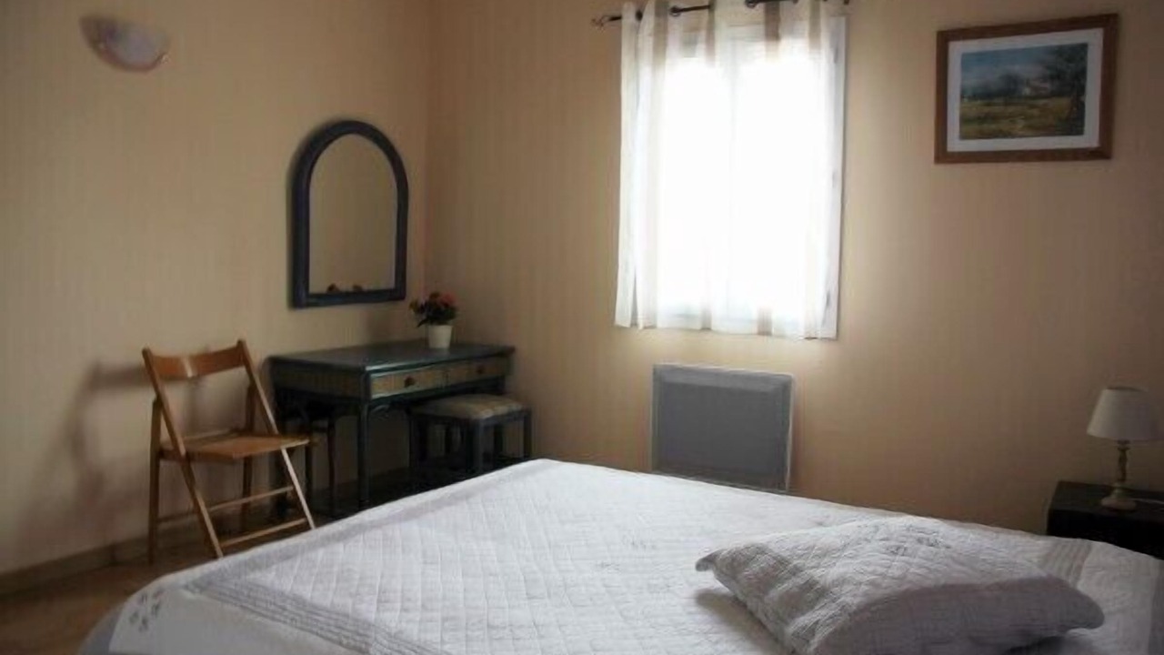 Photo of Bedroom in Saint-Quentin-la-Poterie
