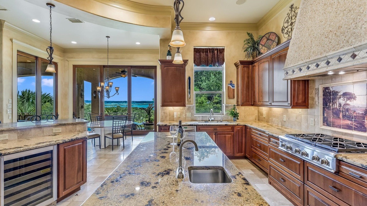 Photo of Kitchen in Comanche Trail