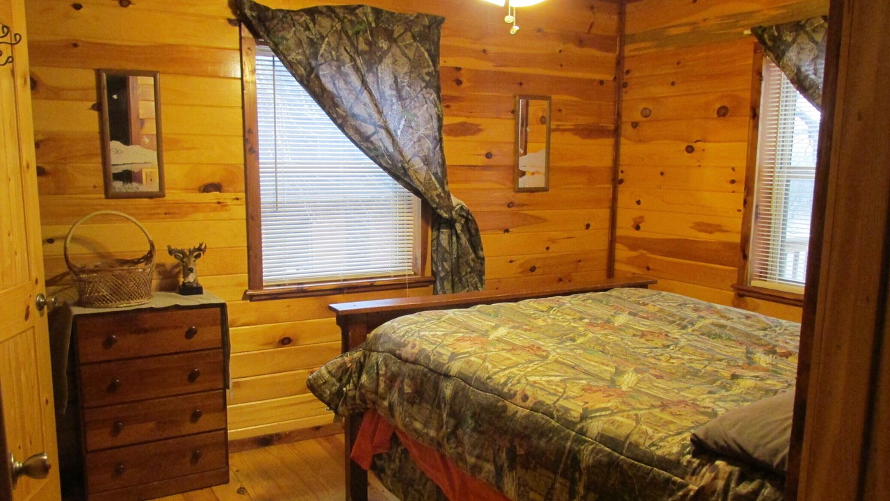 Photo of Bedroom in Doniphan