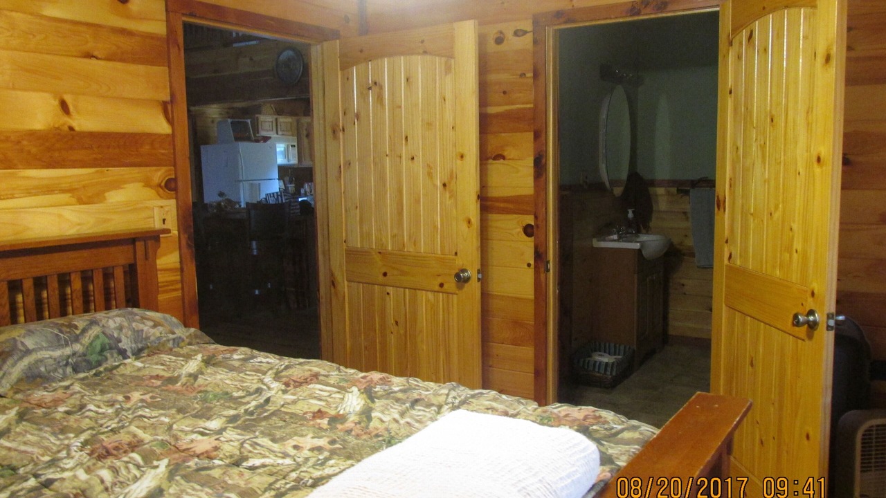 Photo of Bedroom in Doniphan
