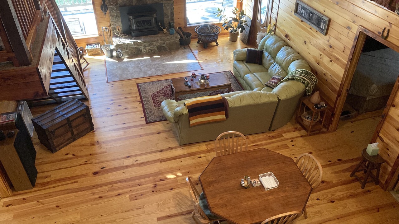 Photo of Livingroom in Doniphan
