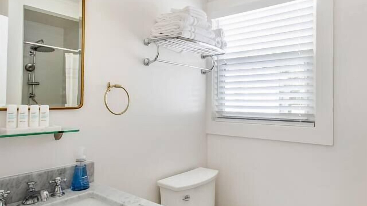 Photo of Bathroom in Carlson Park