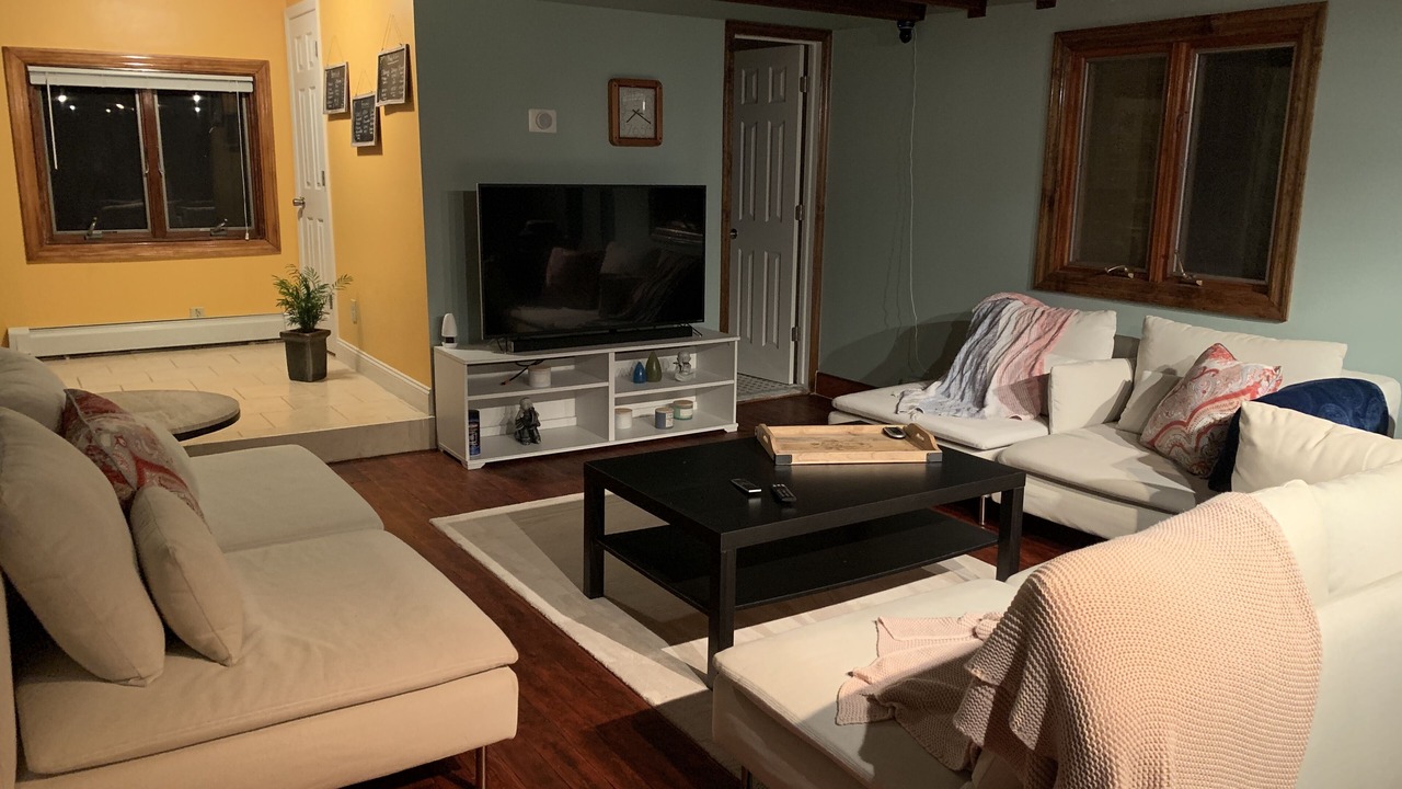 Photo of Bedroom in Roxbury