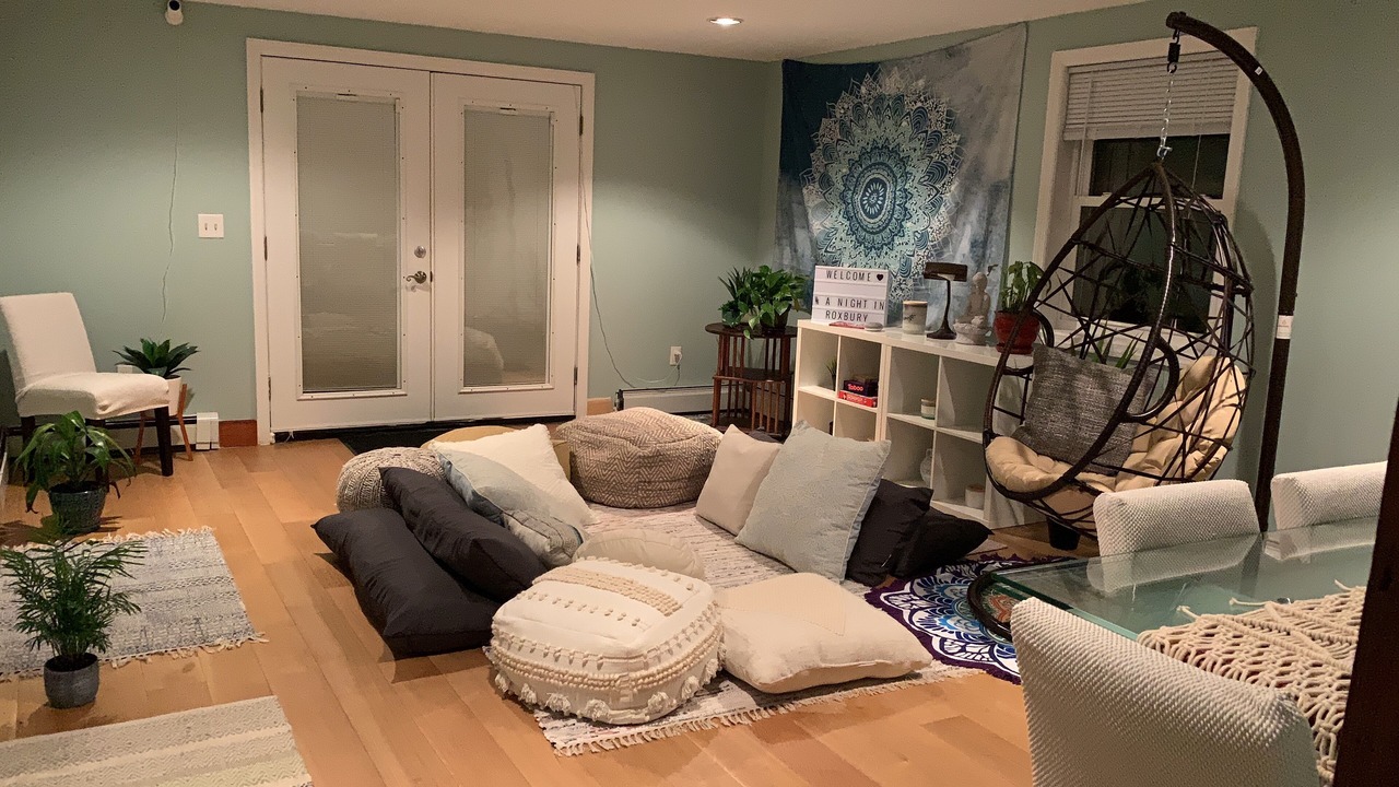 Photo of Bedroom in Roxbury