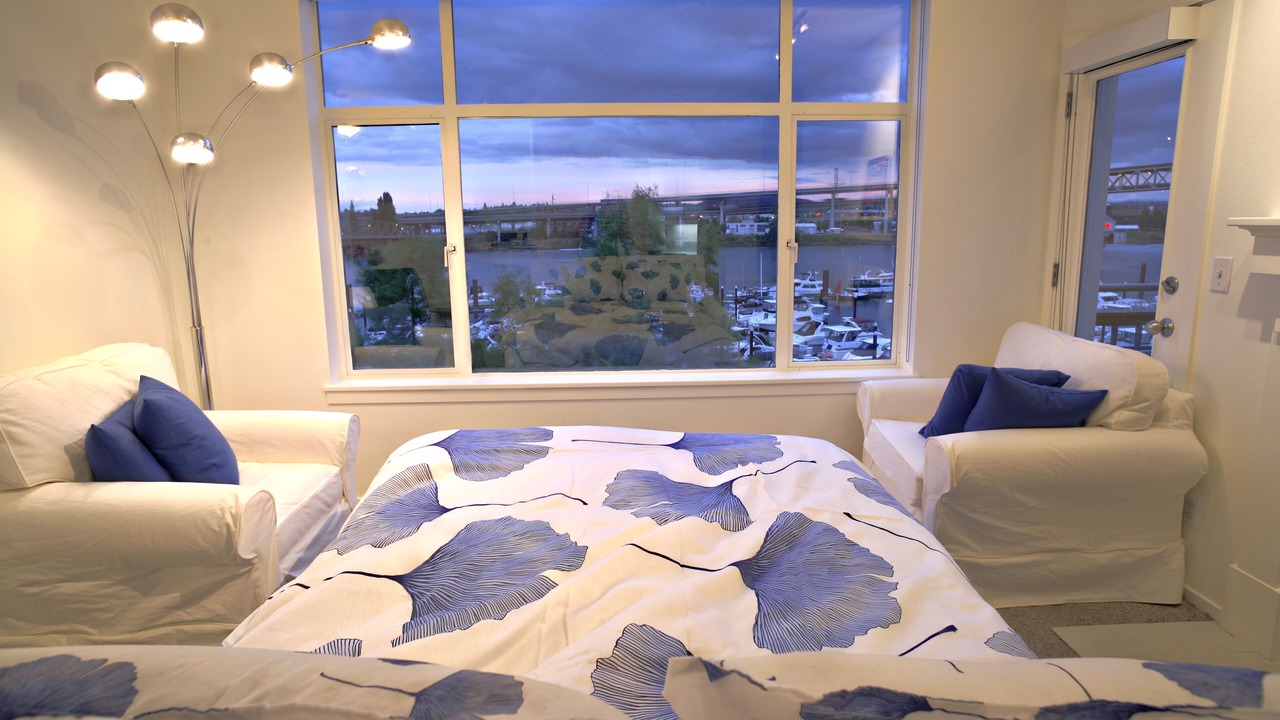 Photo of Others in Downtown Portland