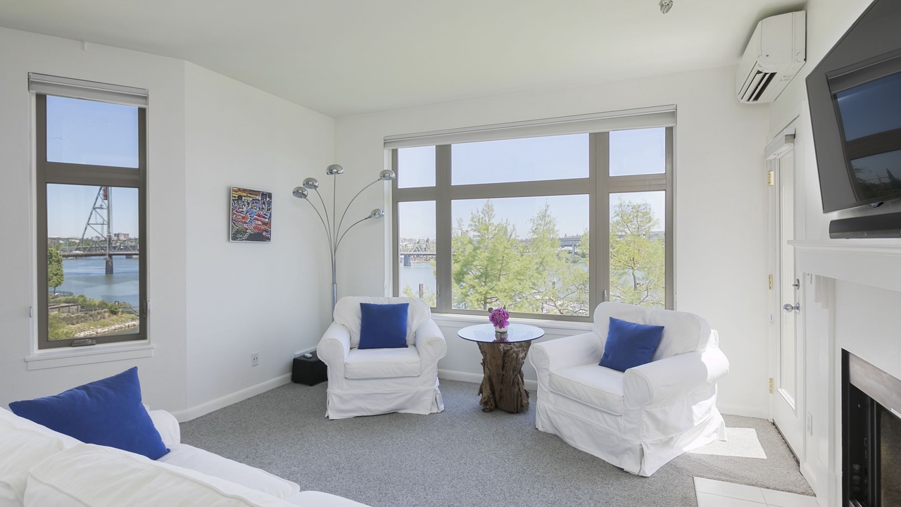 Photo of Others in Downtown Portland