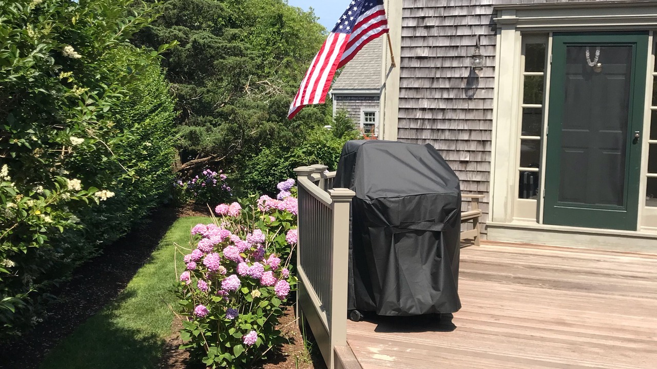Photo of Others in Nantucket Town