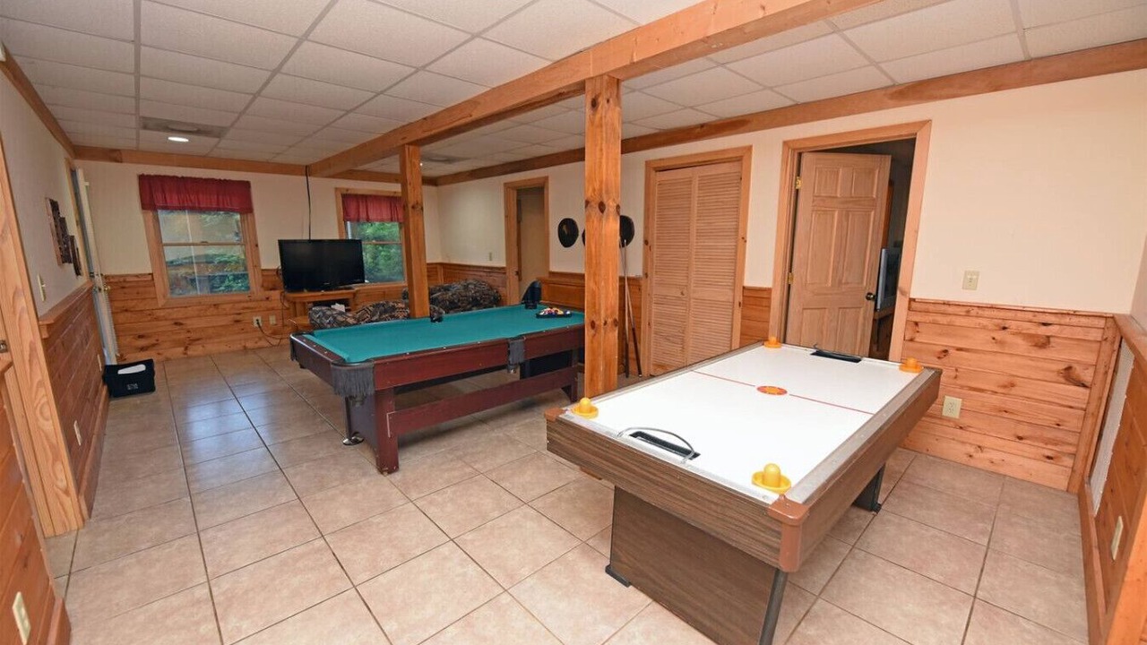 Photo of Others in Foxfire Estates