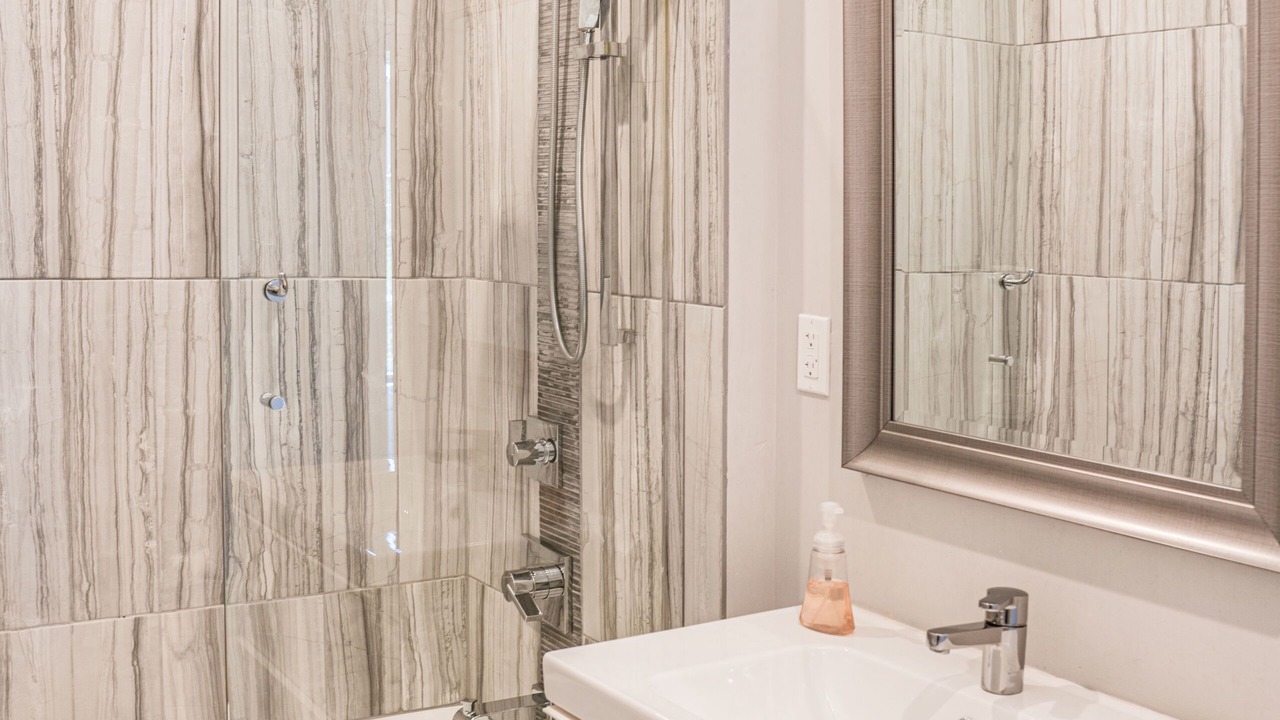 Photo of Bathroom in Point Breeze