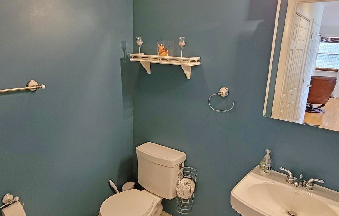 Photo of Bathroom in Beach Haven West