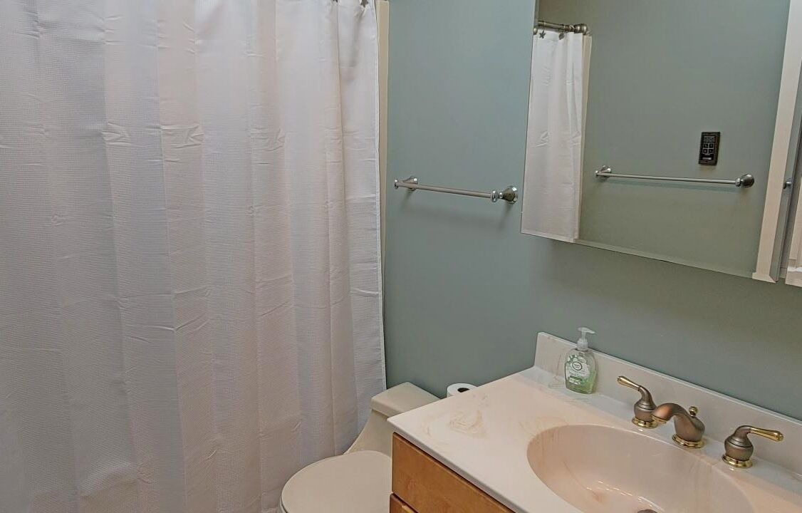 Photo of Bathroom in Beach Haven West