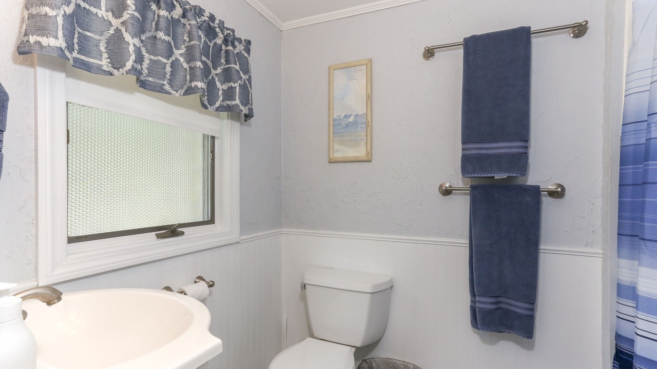 Photo of Bathroom in Ponds of Plymouth