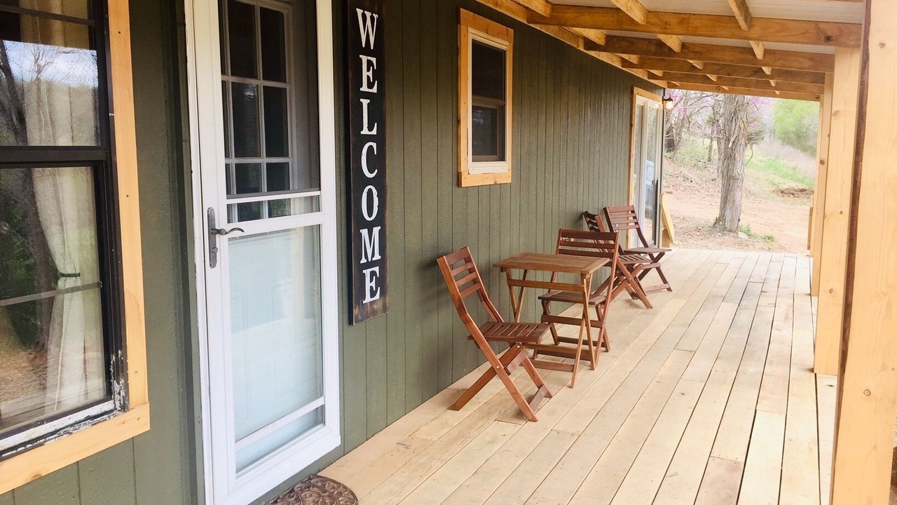 Photo of Outdoor in Combs