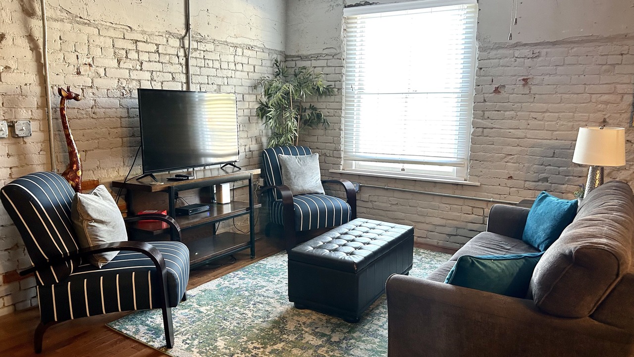 Photo of Livingroom in Central Business District