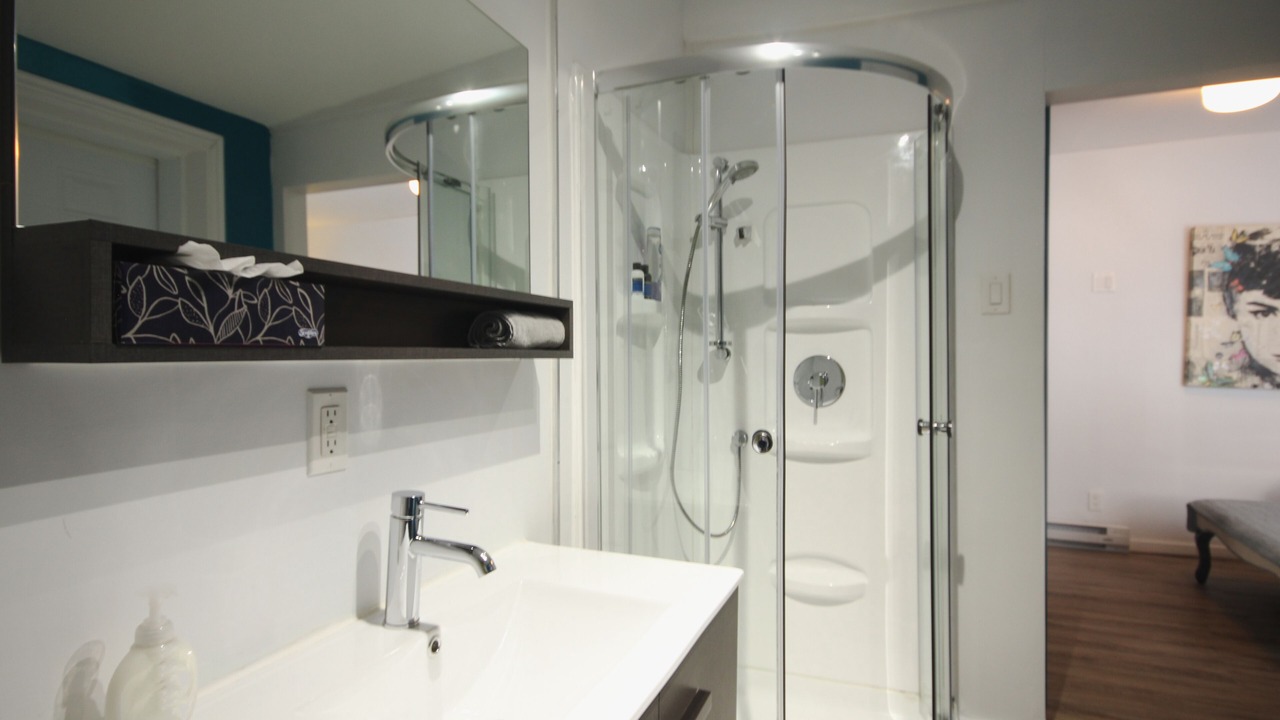 Photo of Bathroom in Saint-Roch