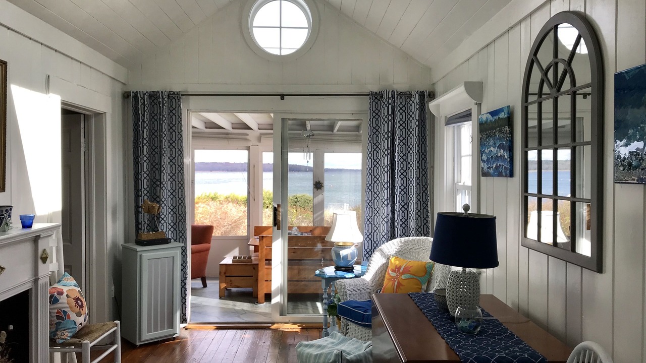 Photo of Livingroom in Fairhaven