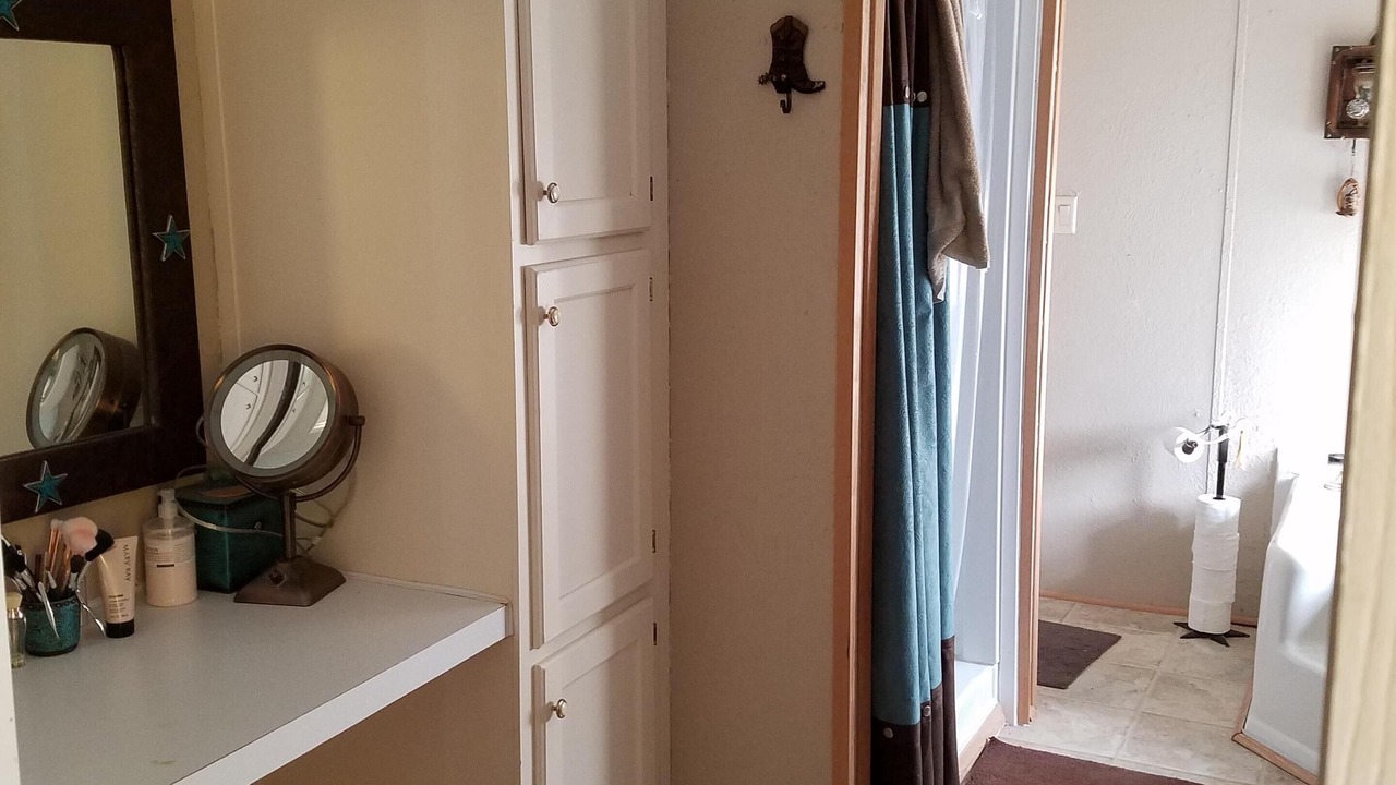 Photo of Bathroom in Willis