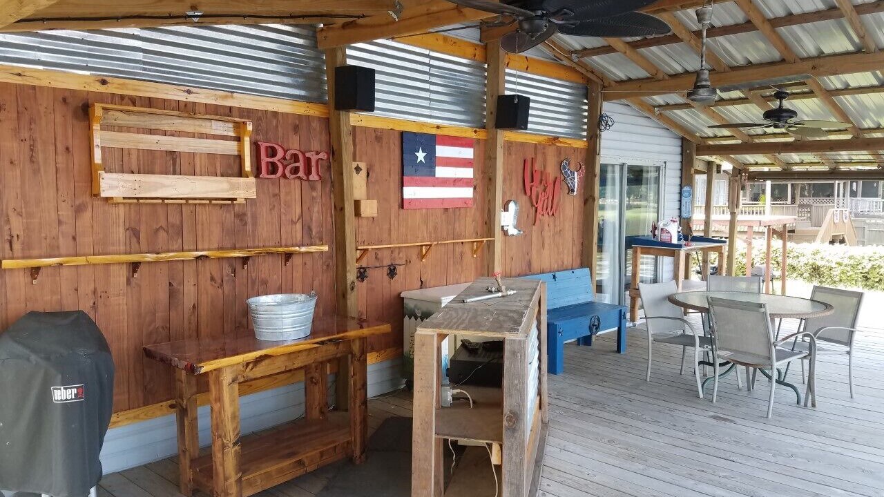 Photo of Outdoor in Willis