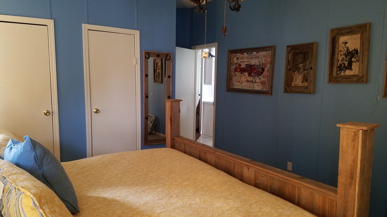 Photo of Bedroom in Willis