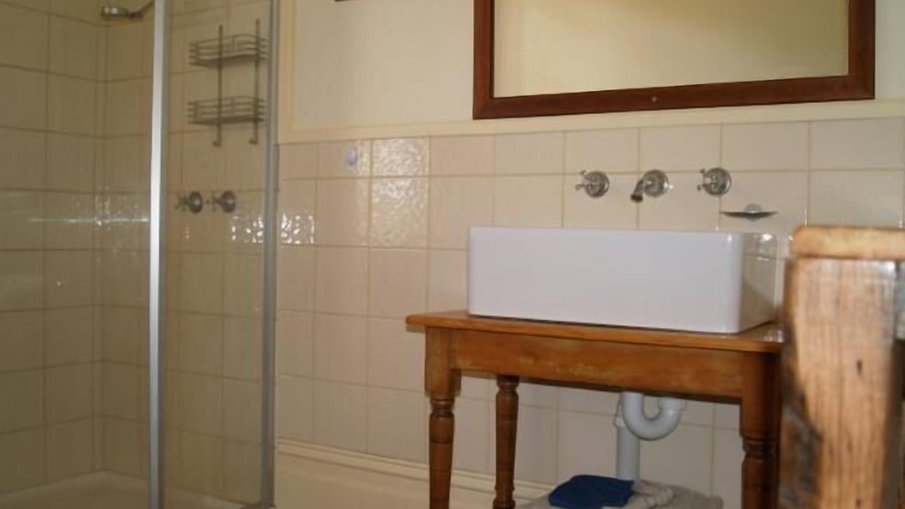 Photo of Bathroom in Dunolly