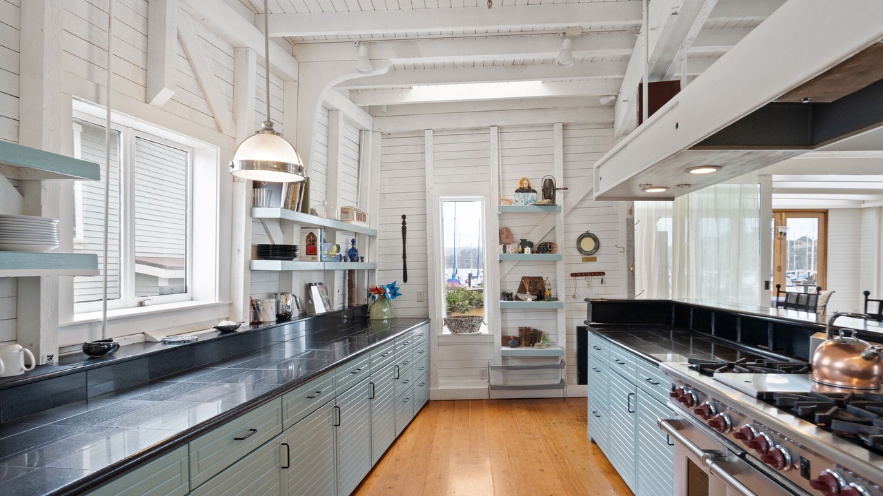 Photo of Kitchen in Marin City