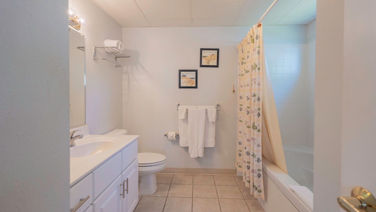 Photo of Bathroom in Delavan Lake