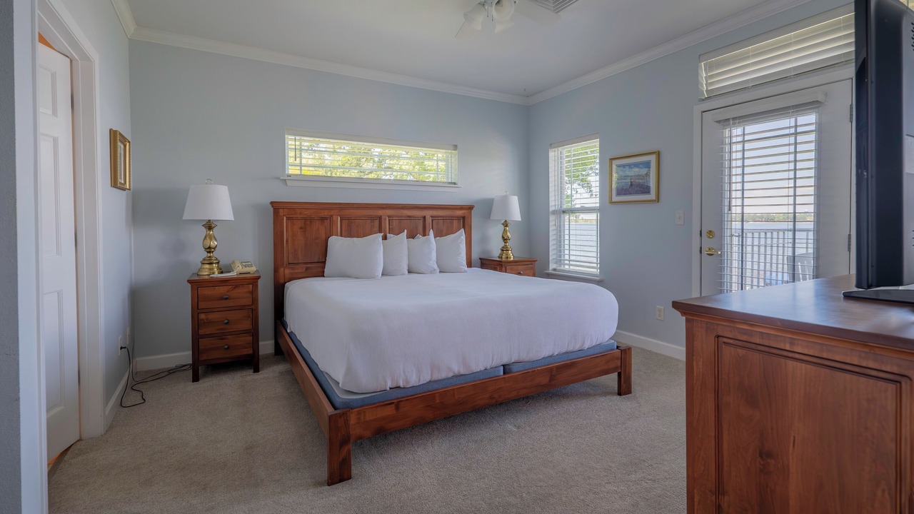 Photo of Bedroom in Delavan Lake