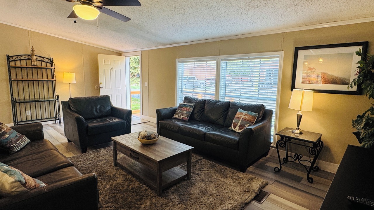 Photo of Livingroom in Put-in-Bay