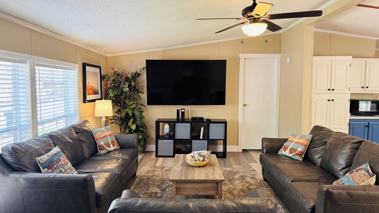 Photo of Livingroom in Put-in-Bay