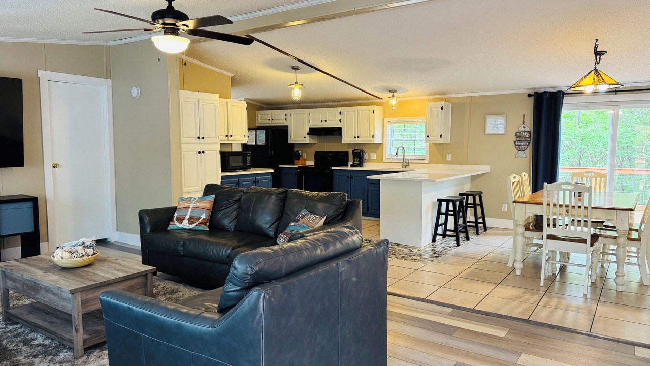 Photo of Livingroom in Put-in-Bay