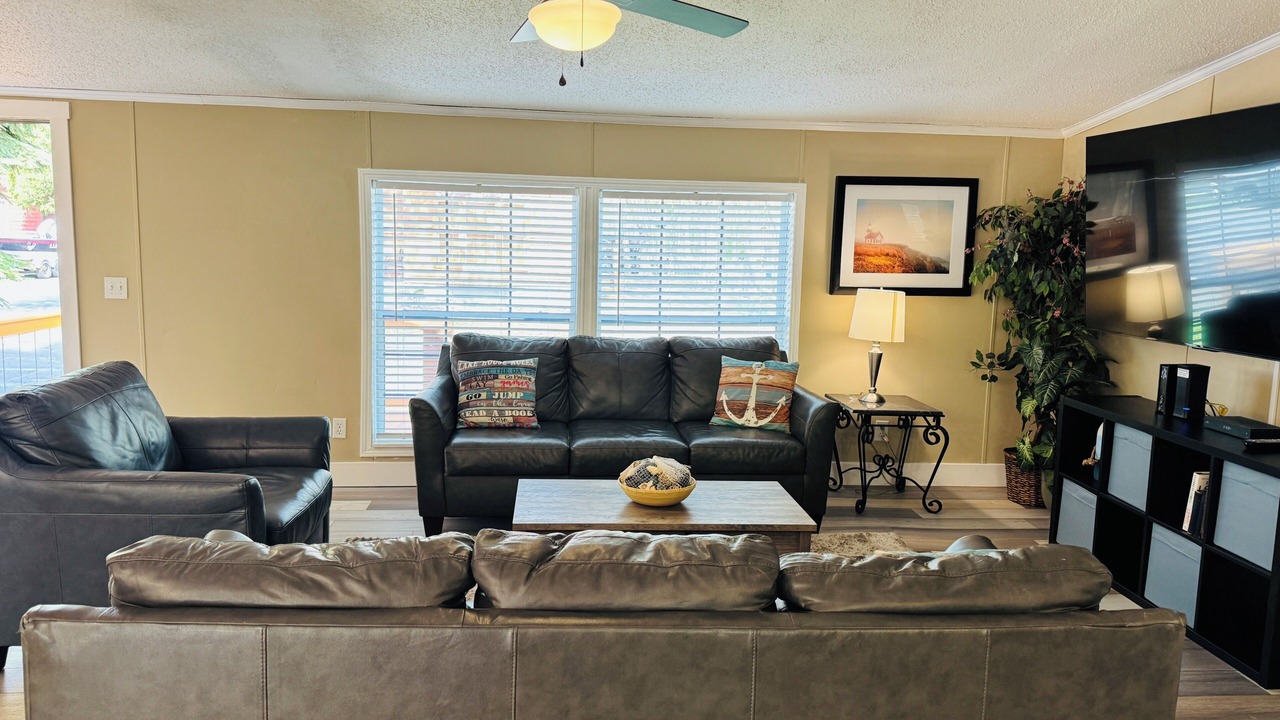 Photo of Livingroom in Put-in-Bay