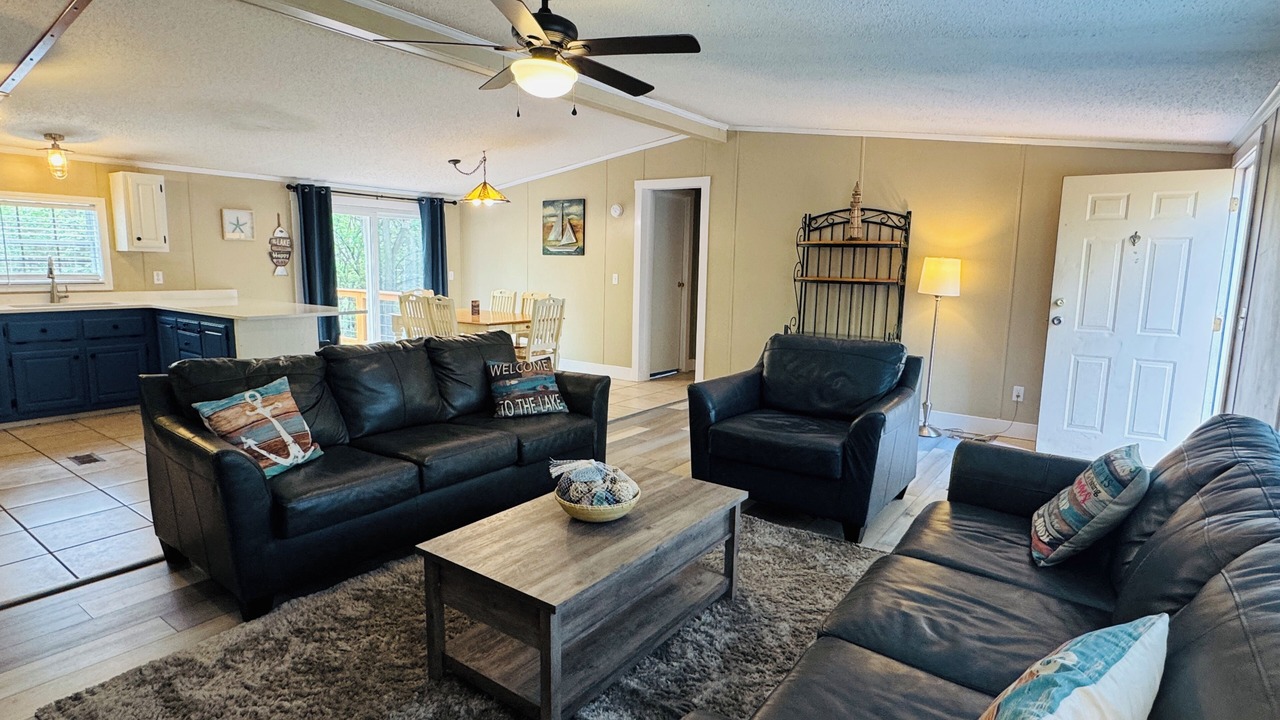Photo of Livingroom in Put-in-Bay