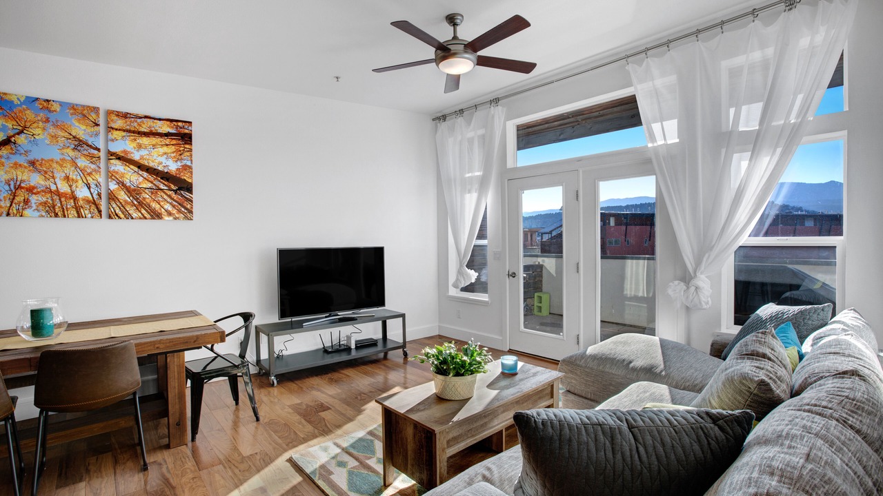 Photo of Livingroom in Carbondale