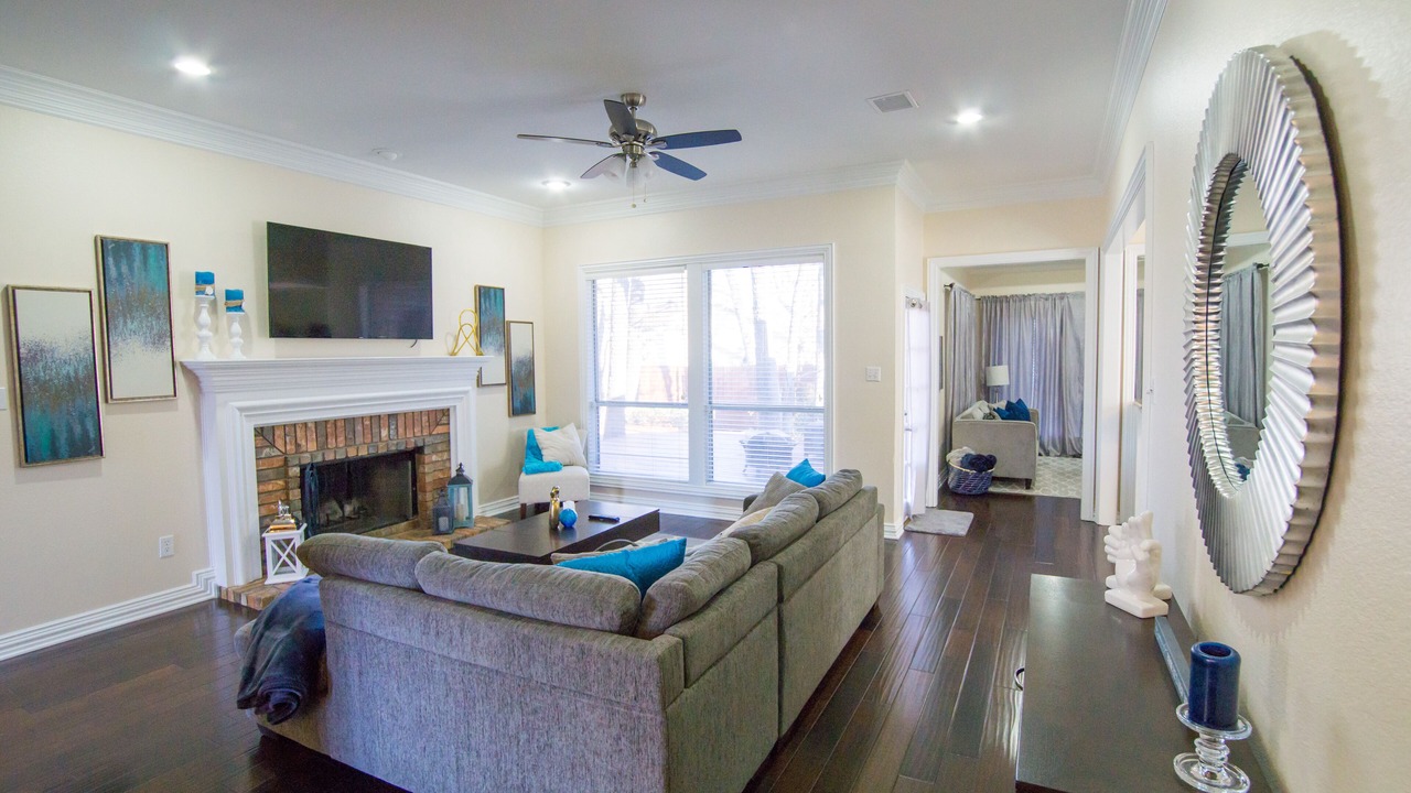 Photo of Livingroom in North Arlington