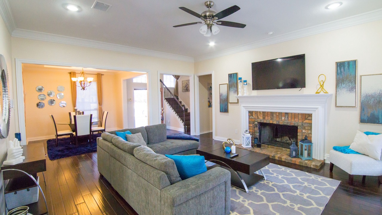 Photo of Livingroom in North Arlington