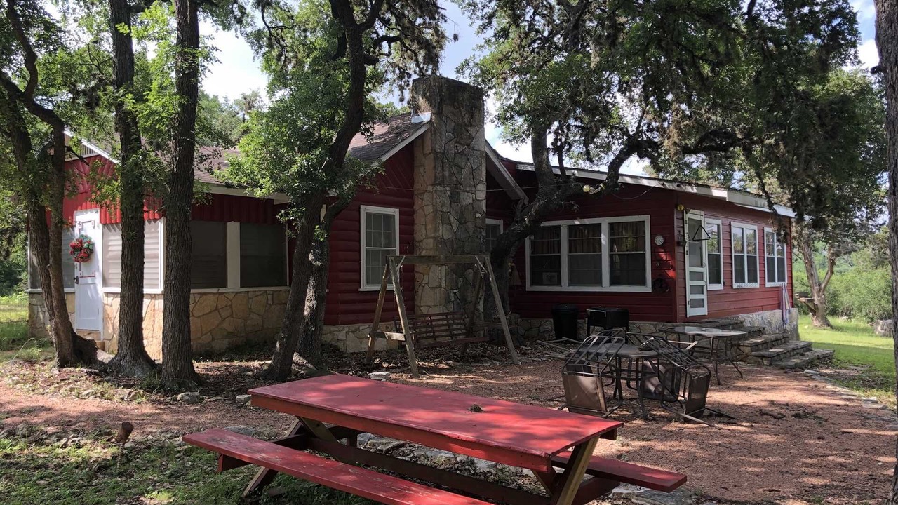 Photo of Bedroom in Bandera