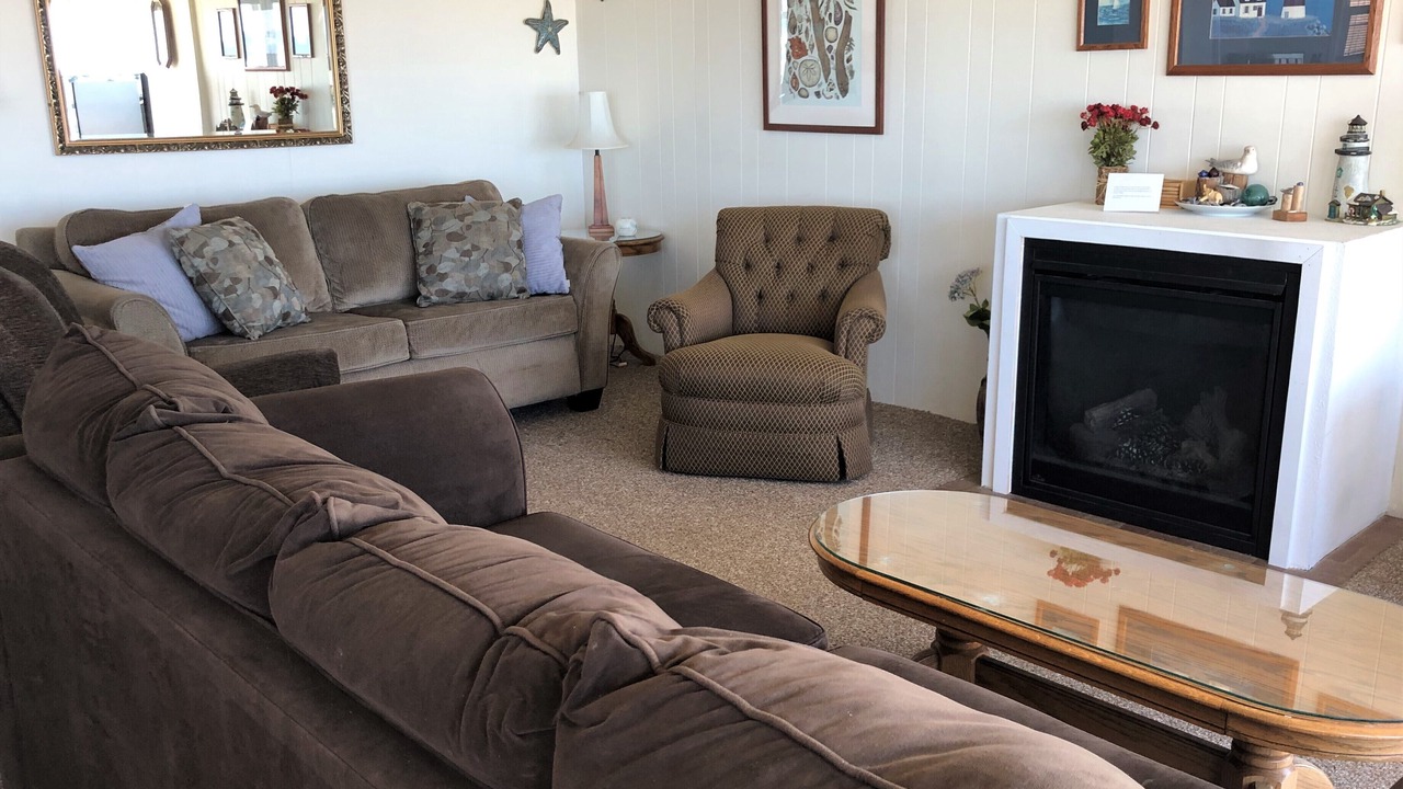 Photo of Livingroom in Roads End