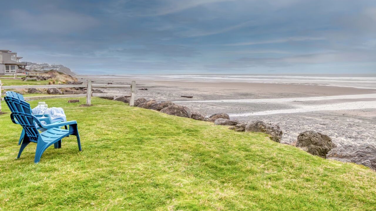 Photo of Others in Roads End