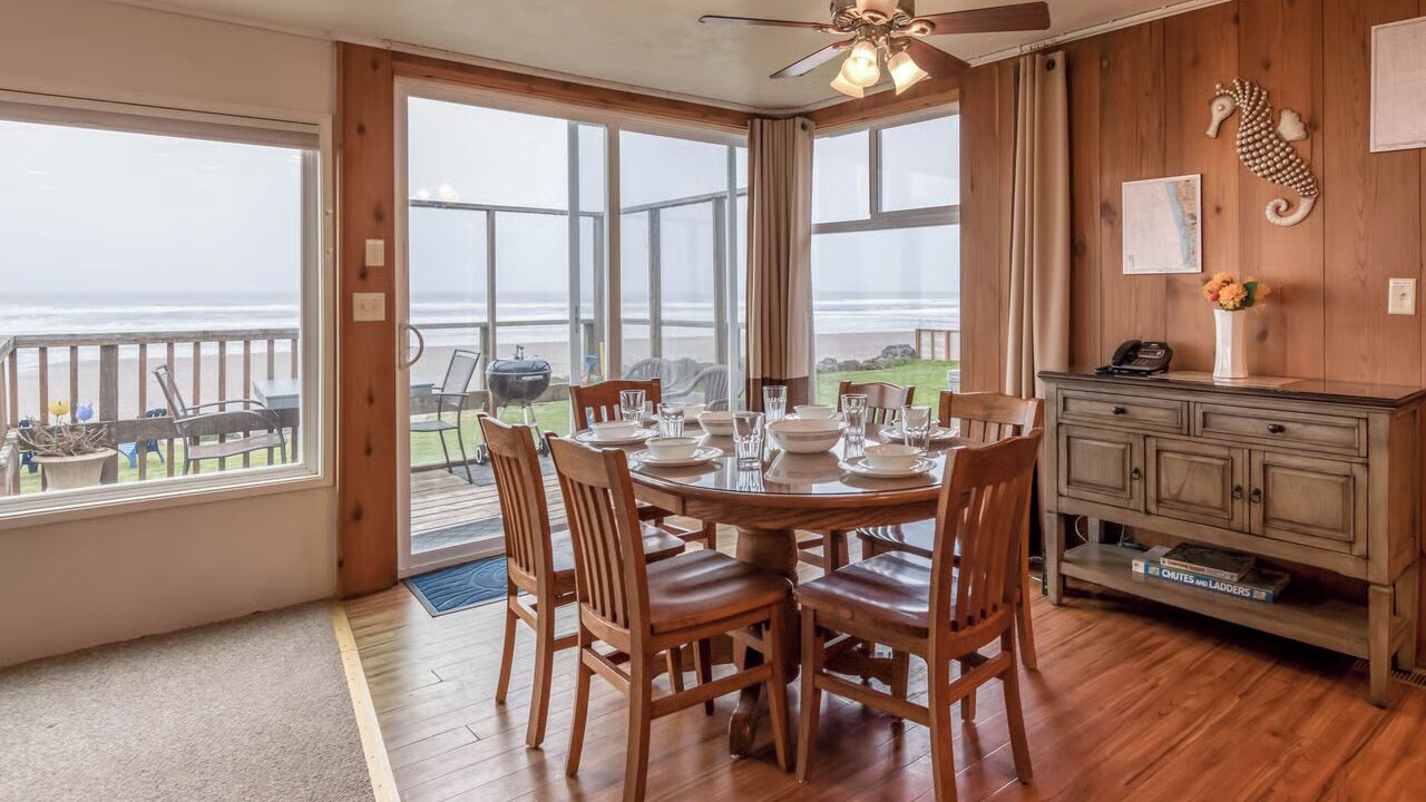 Photo of Bedroom in Roads End