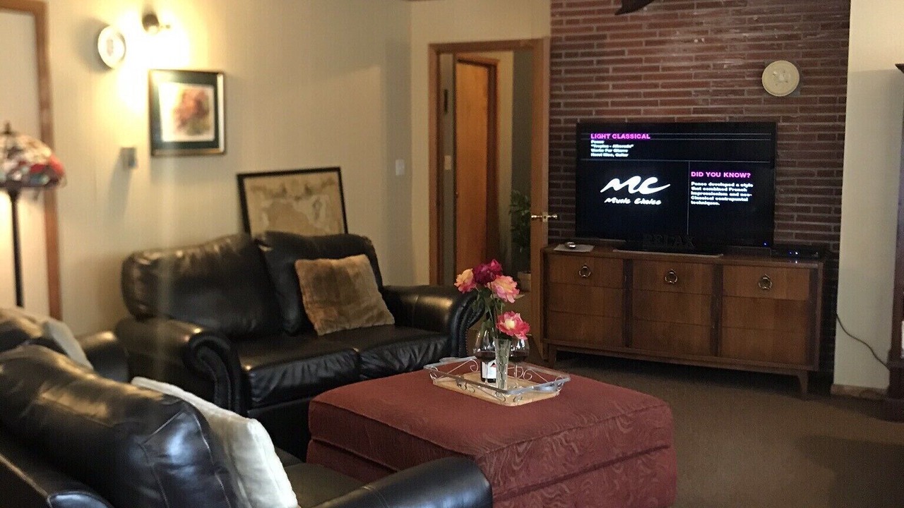 Photo of Livingroom in McMinnville