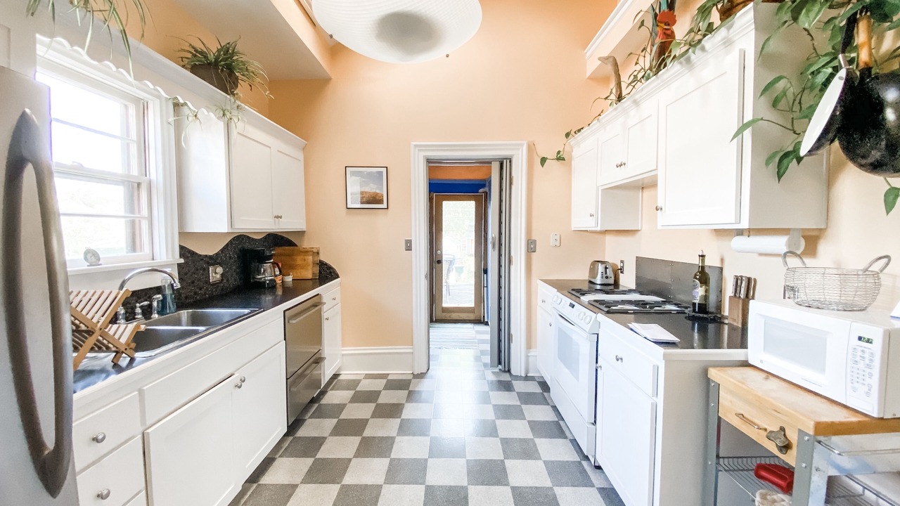 Photo of Kitchen in East Lawrence