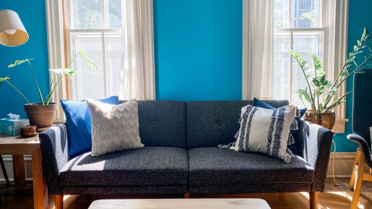 Photo of Livingroom in East Lawrence