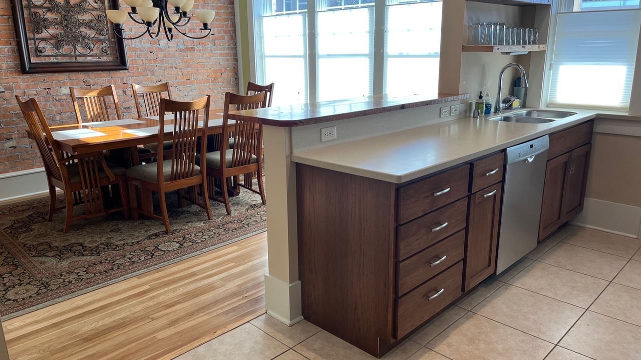 Photo of Others in University District